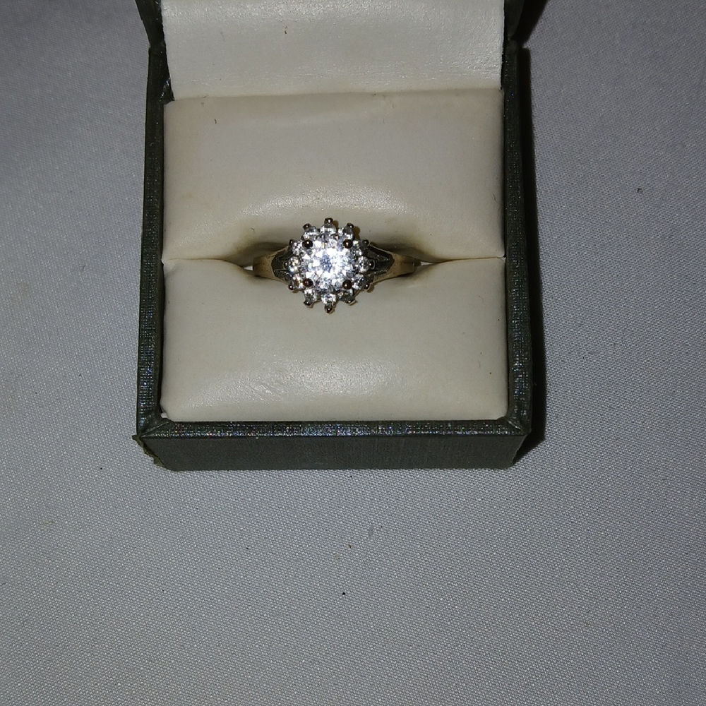 Elegant Silver Women's Ring